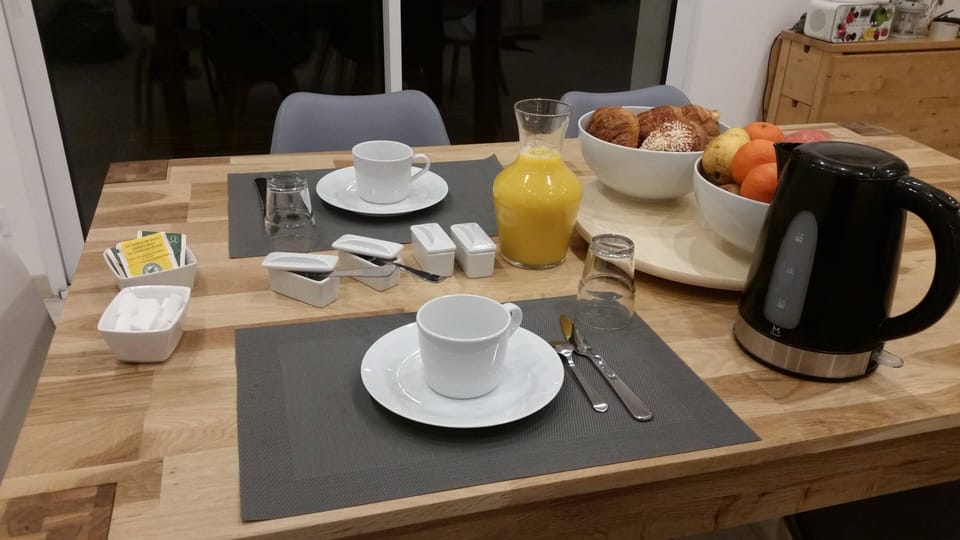 Daily continental breakfast for a fee