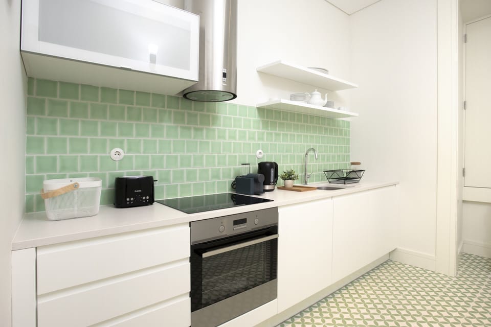 Standard Apartment, 1 Bedroom | Private kitchen | Full-size fridge, microwave, oven, stovetop