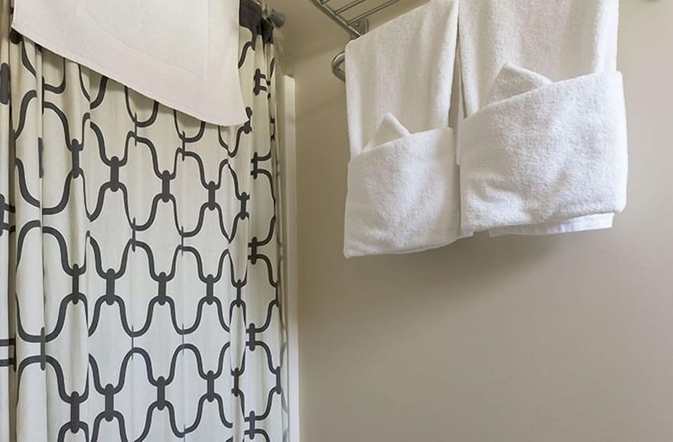 Room (32) | Bathroom shower