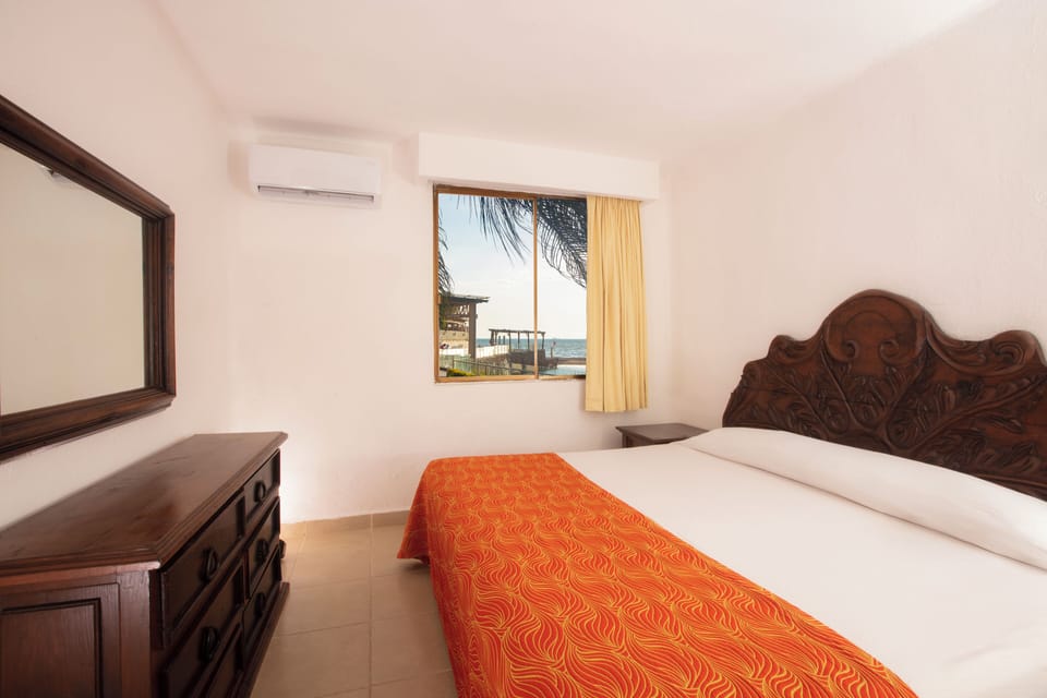 Superior Suite, 2 Bedrooms | In-room safe, desk, bed sheets