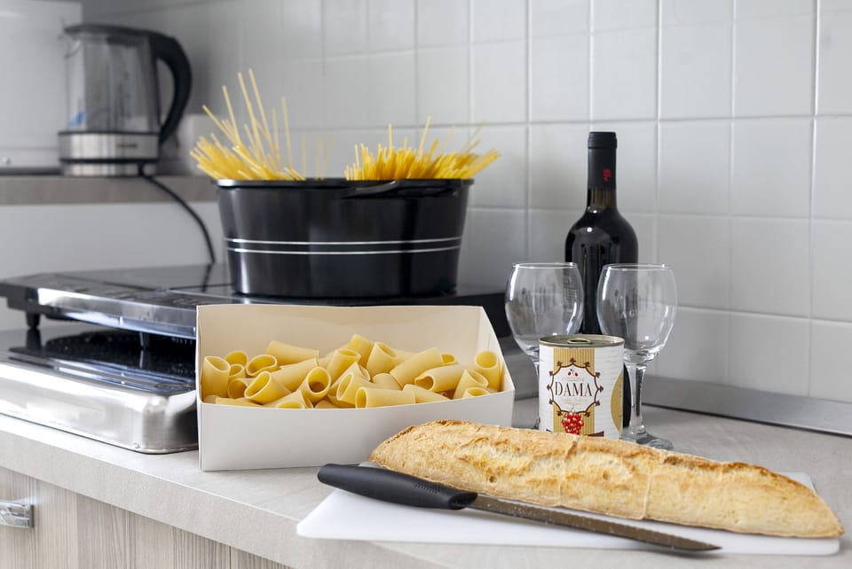 Apartment, 2 Bedrooms | Private kitchen | Full-size fridge, microwave, oven, stovetop