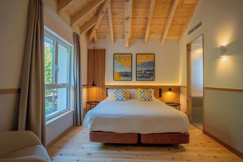 Junior Suite, 1 Queen Bed, City View, Tower | View from room