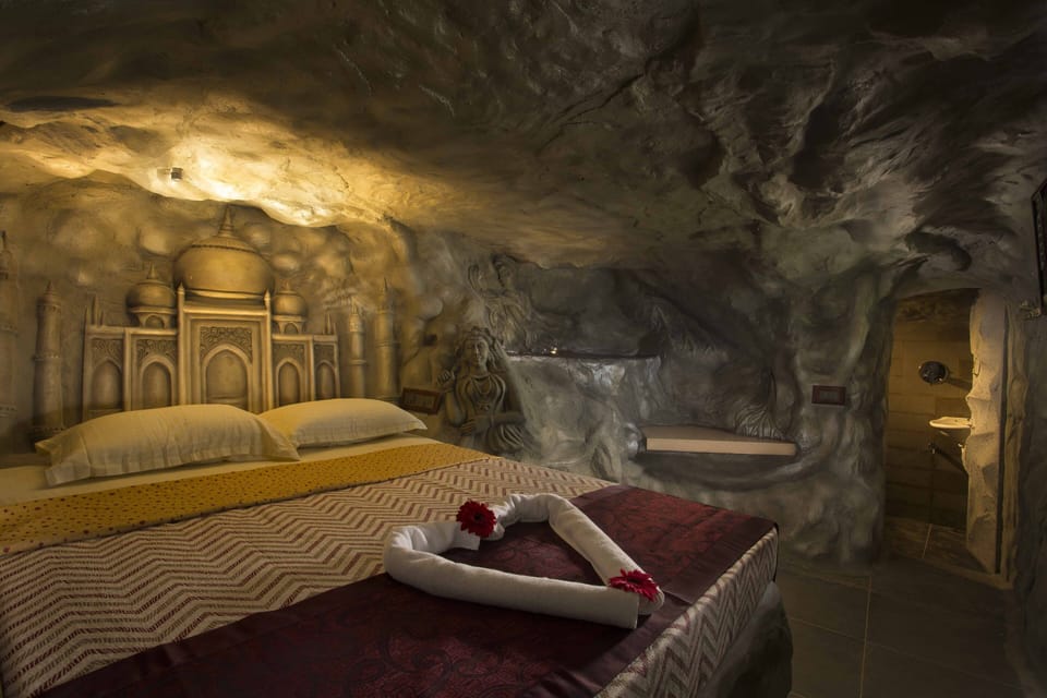 Cave Room | Interior