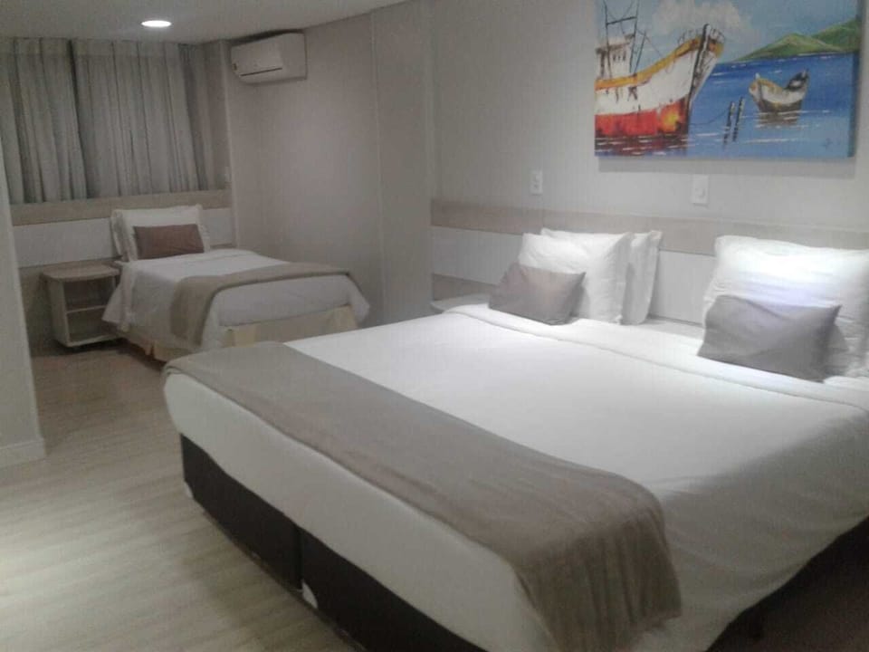Superior Room | Minibar, desk, free WiFi, bed sheets
