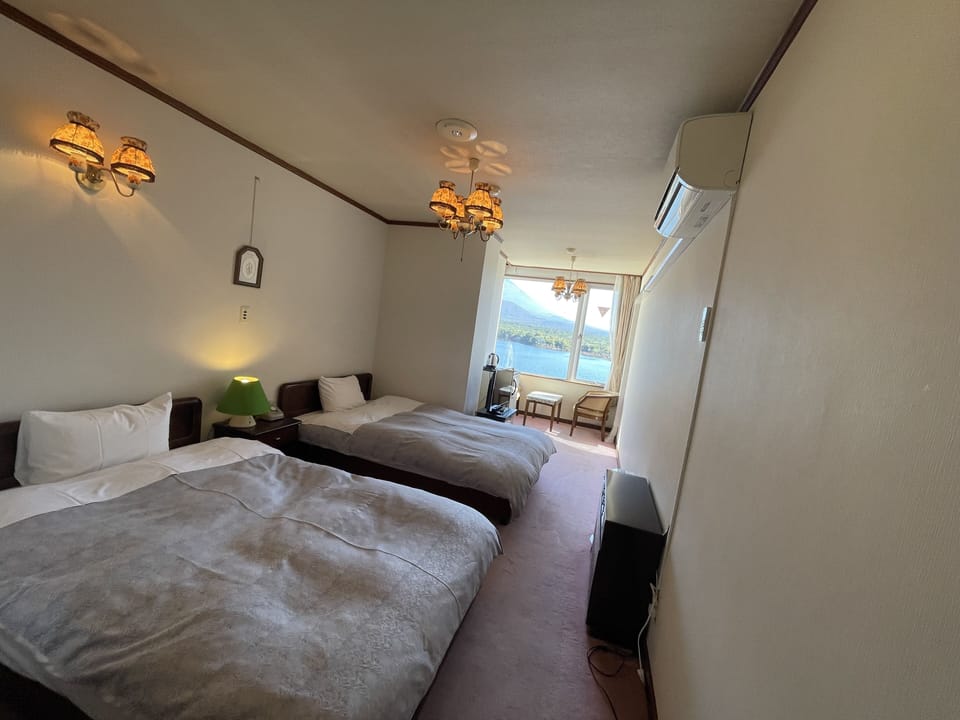 Western Style Room with Lake & Mountain View, Non Smoking | Individually decorated, free WiFi, bed sheets