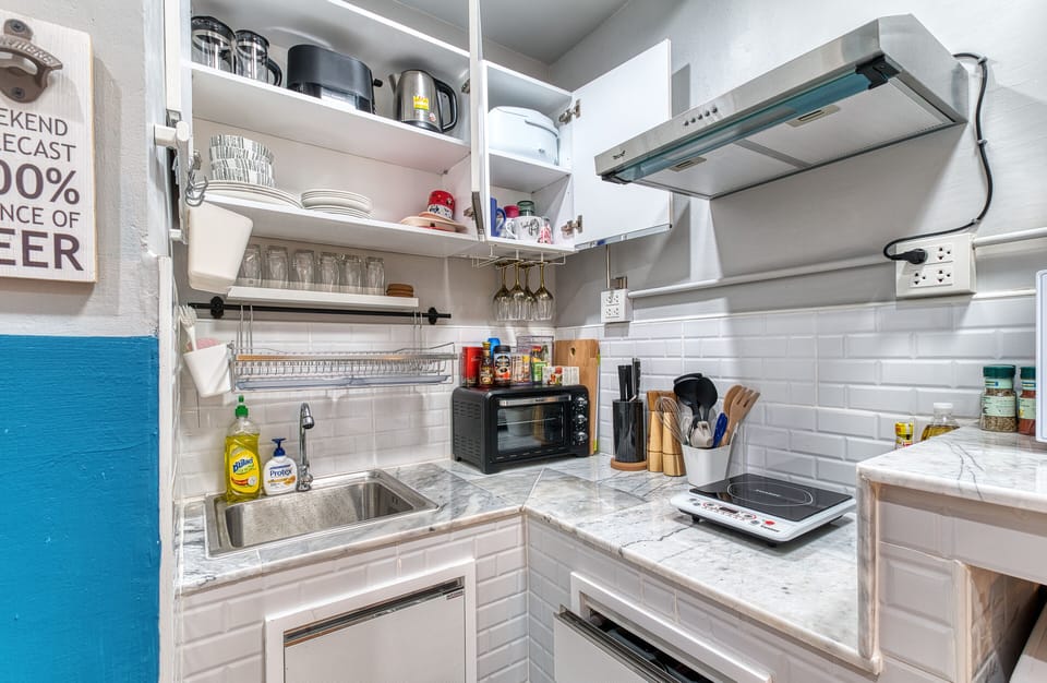 Bungalow, 2 Bedrooms, Garden View | Private kitchen | Espresso maker, coffee/tea maker, full-size fridge, microwave