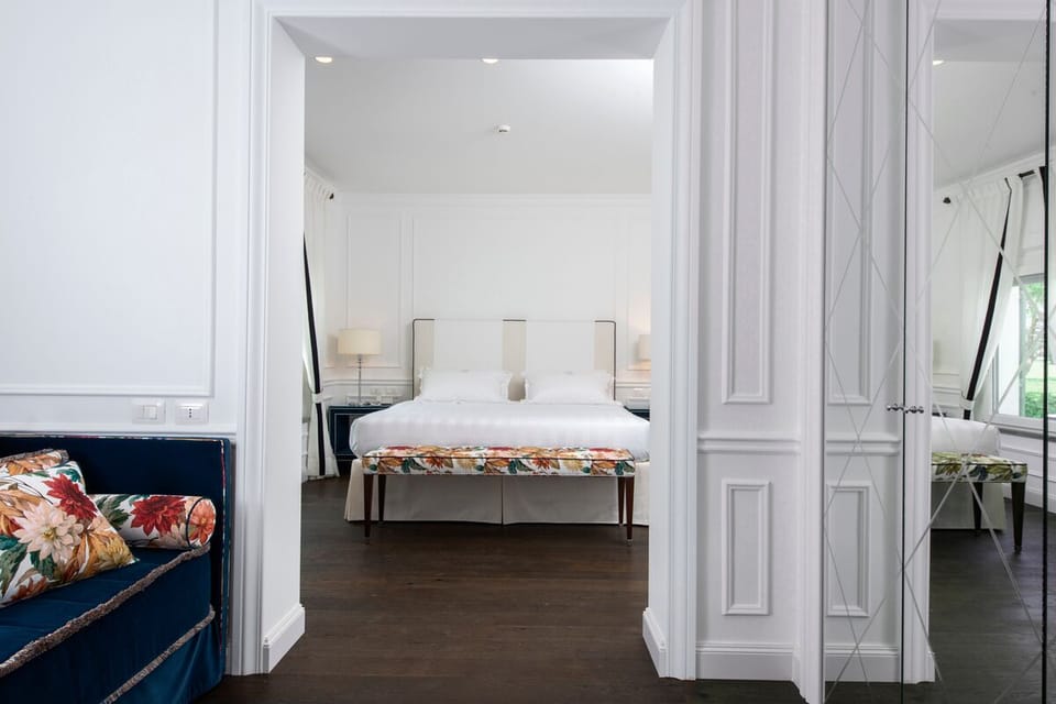 Junior Suite | Egyptian cotton sheets, premium bedding, down comforters, pillowtop beds