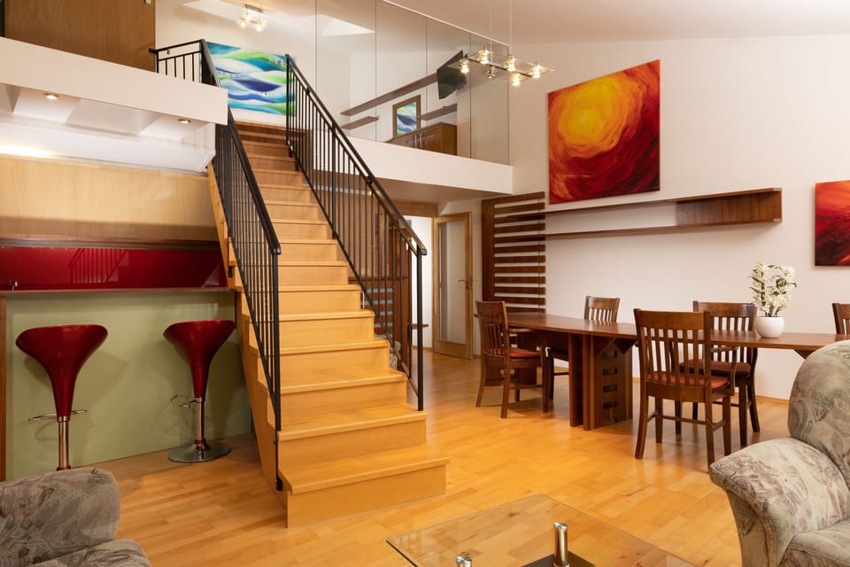 Grand Suite | Iron/ironing board (on request), WiFi (free), individually decorated