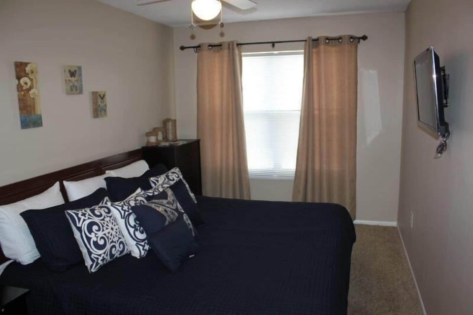 Condo, 2 Bedrooms, Balcony, Beach View (271) | Individually decorated, individually furnished, free WiFi, bed sheets