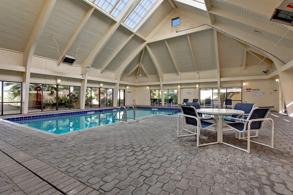 Indoor pool, outdoor pool
