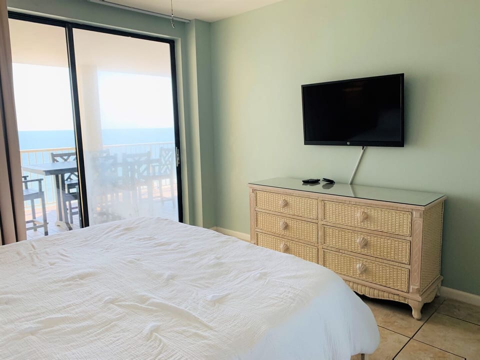 Condo, 3 Bedrooms, Balcony, Beachfront (1104A) | 3 bedrooms, individually decorated, individually furnished