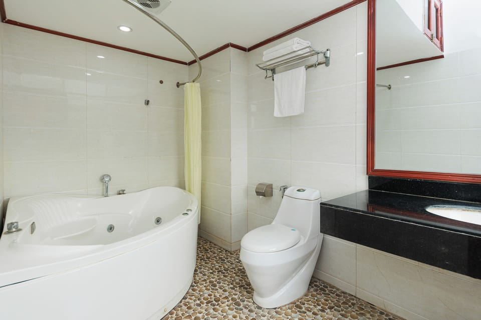 Shower, free toiletries, slippers, bidet