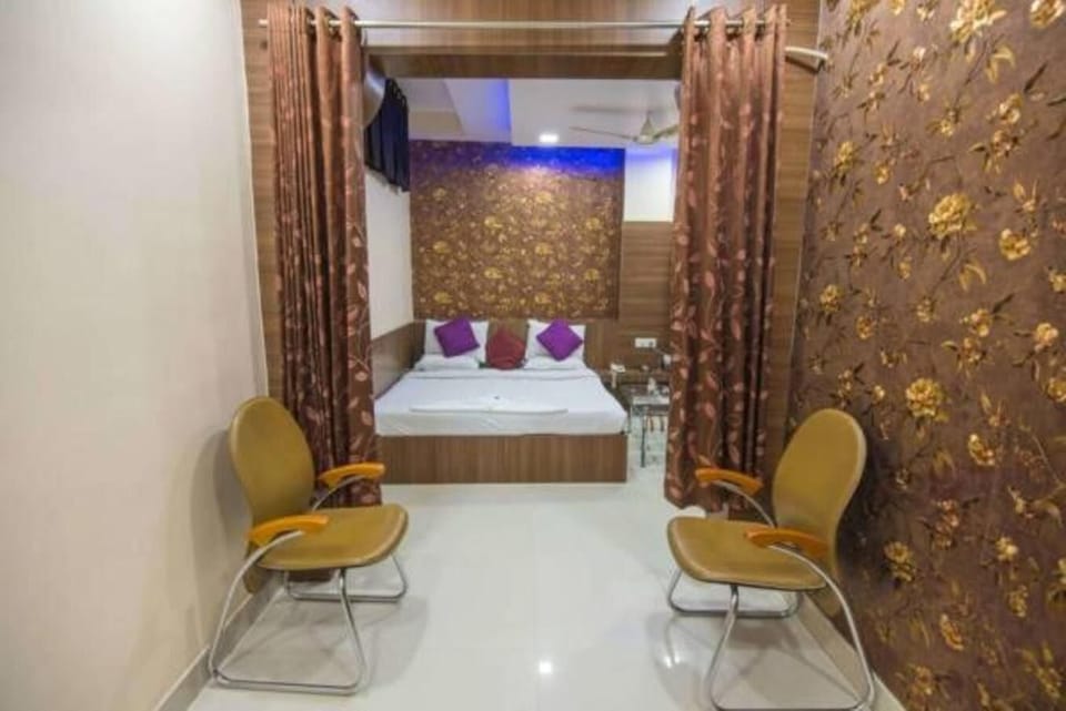 Executive Room | Desk, free WiFi