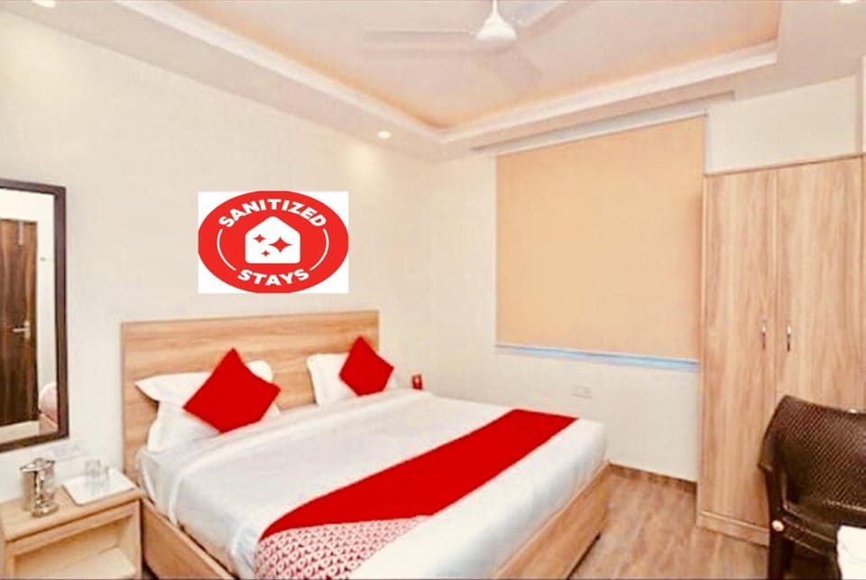 In-room safe, desk, iron/ironing board, free WiFi