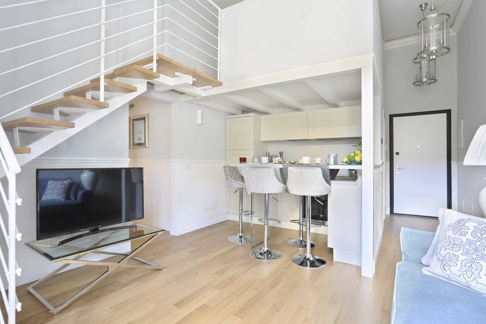 Apartment, 2 Bedrooms | Living room | Flat-screen TV