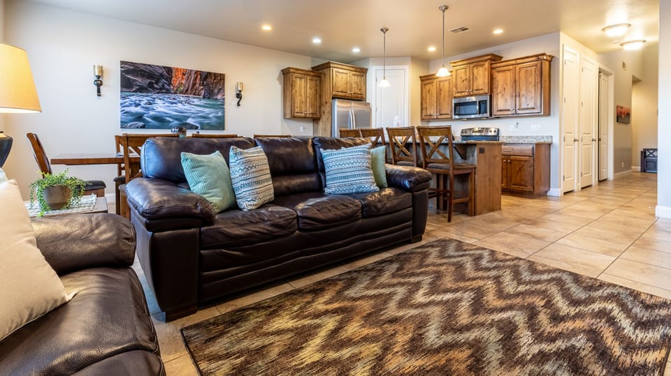 Townhome, 4 Bedrooms | Living area
