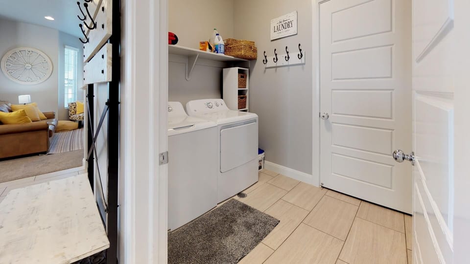 Townhome, 3 Bedrooms | Interior