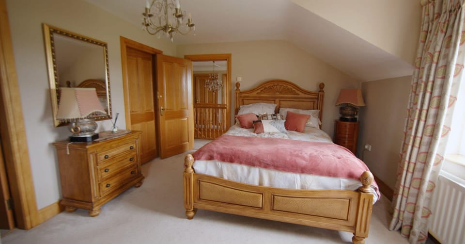 Double Room | Premium bedding, down comforters, individually decorated