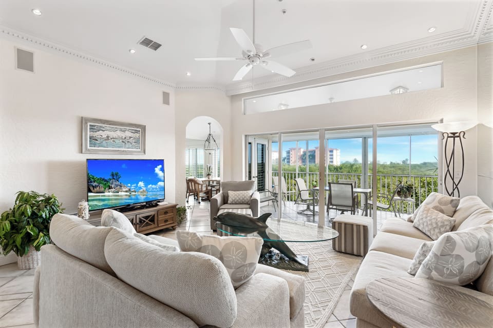 Condo (3 Bedrooms) | Property amenity