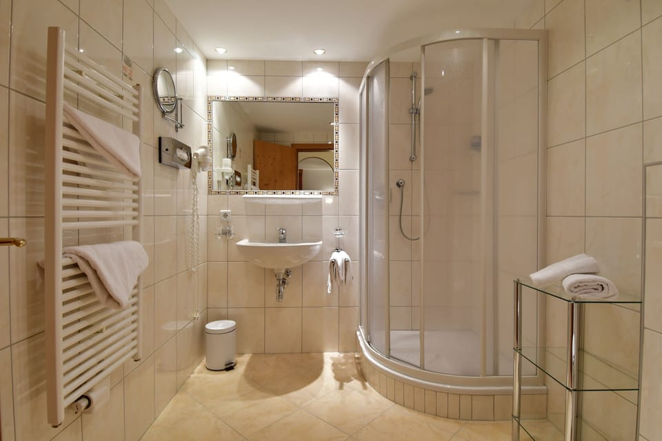 Double Room | Bathroom | Shower, bathrobes, towels
