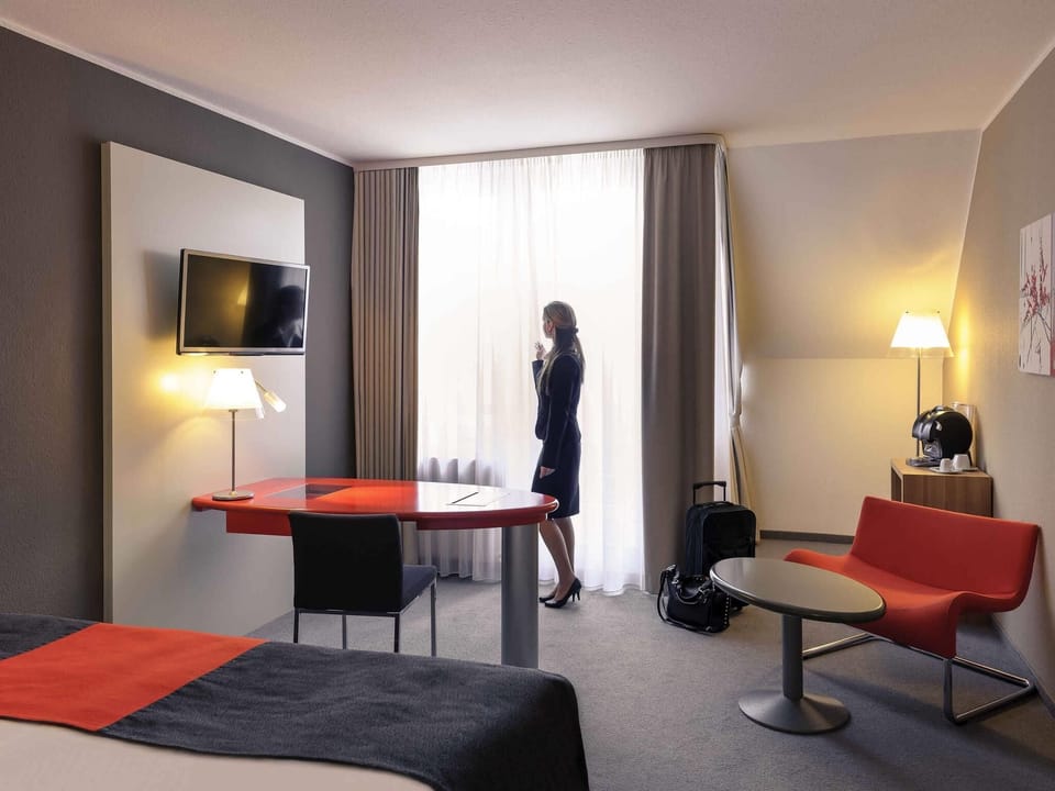 Premium bedding, Select Comfort beds, in-room safe, desk