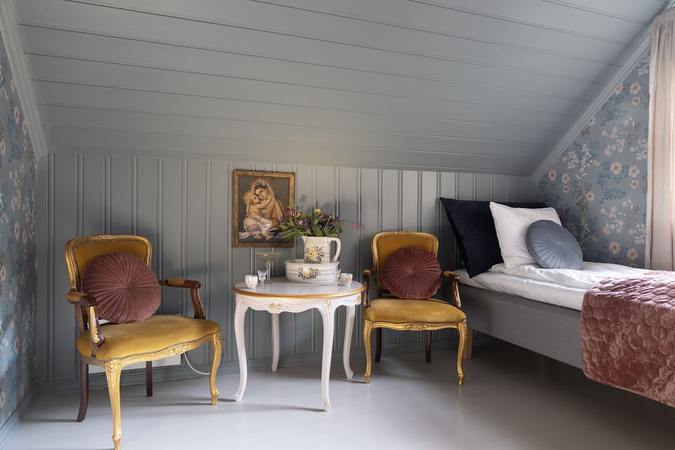 Design Triple Room (Solvorn, nr 1) | Down comforters, blackout drapes, free WiFi, bed sheets