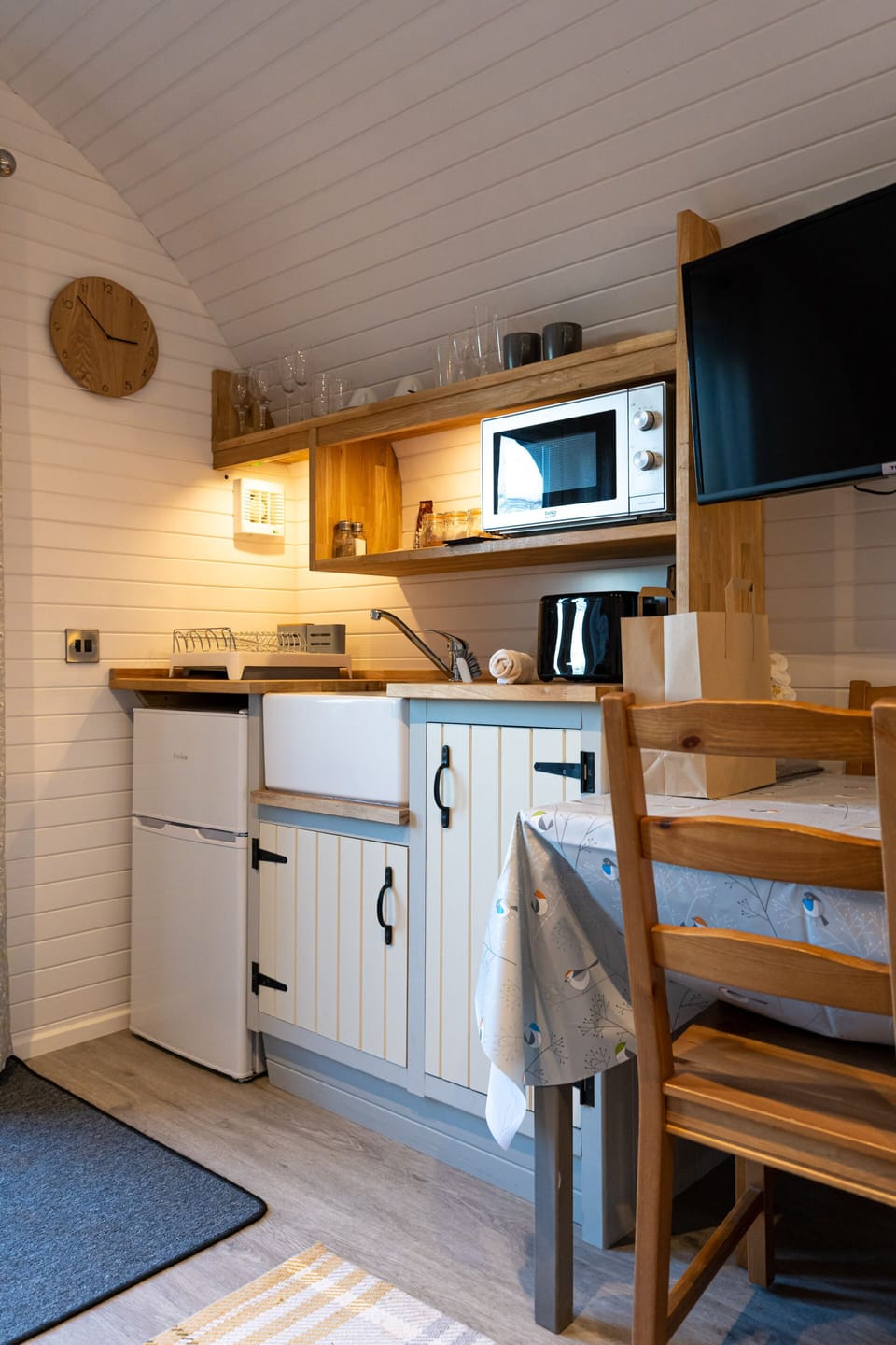 Cabin, Ensuite | Shared kitchen | Highchair