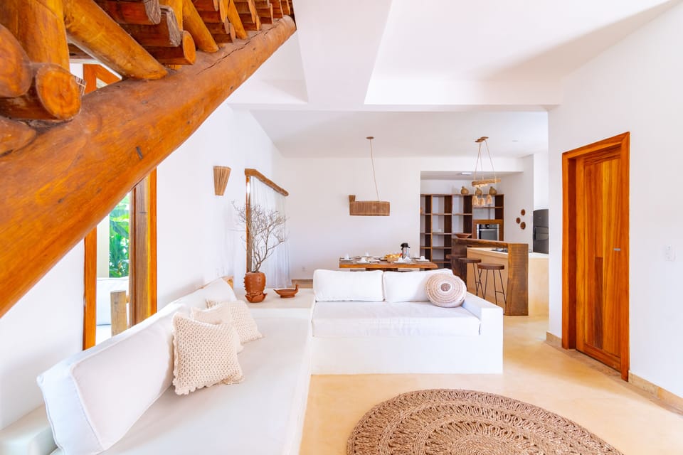 House (Carambola) | Living area | Flat-screen TV