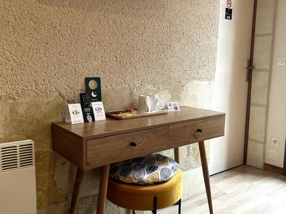 Individually decorated, desk, free WiFi, bed sheets