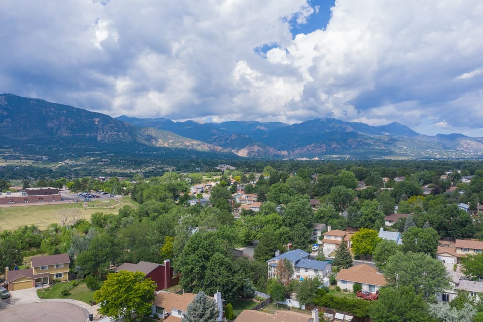 House (3 Bedrooms) | Mountain view