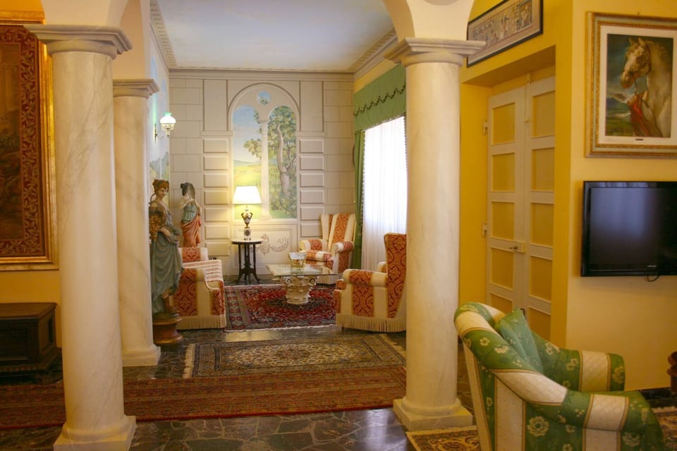 Traditional Villa, 6 Bedrooms, Private Pool, Garden View | Living area | 60-cm flat-screen TV with digital channels, LCD TV, table tennis
