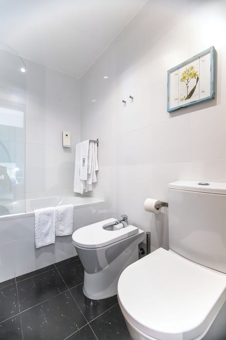 Standard Double Room | Bathroom | Hair dryer, bathrobes, bidet, towels