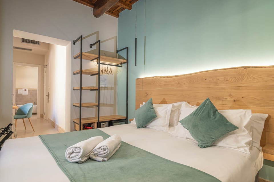 Standard Double Room | In-room safe, blackout drapes, soundproofing, iron/ironing board