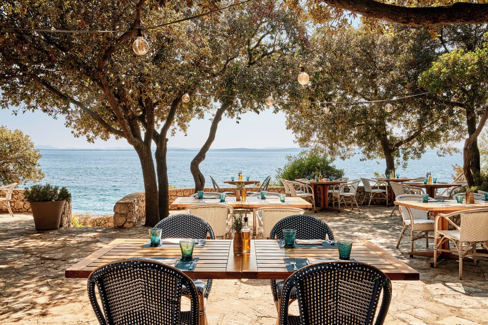 2 restaurants, breakfast, dinner served; Mediterranean cuisine