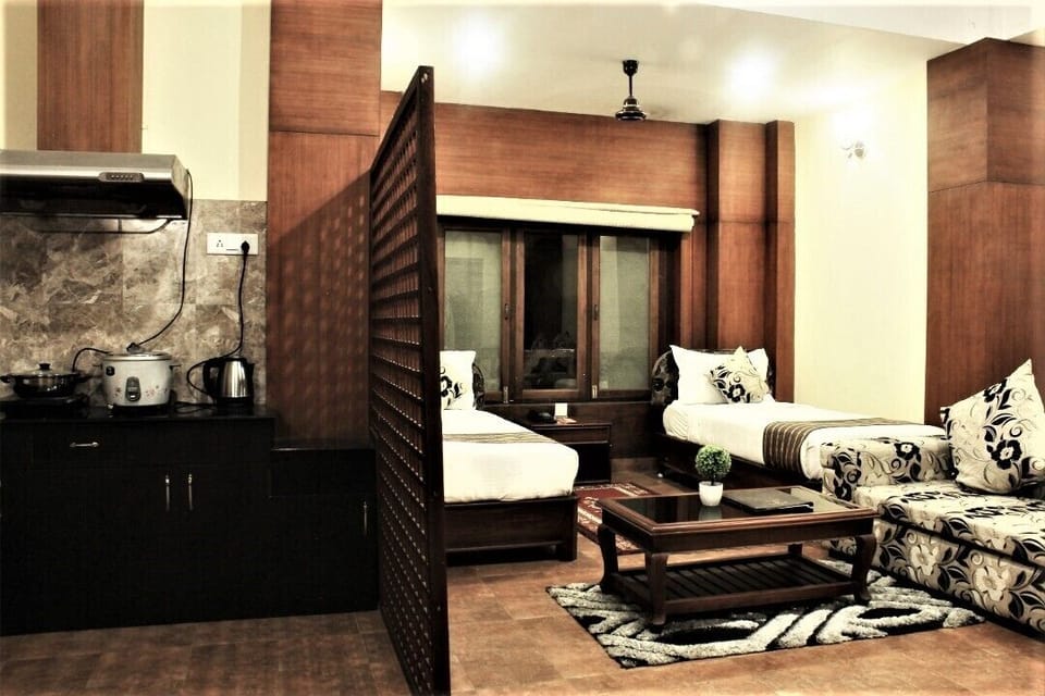 Studio Apartment | Egyptian cotton sheets, premium bedding, Select Comfort beds