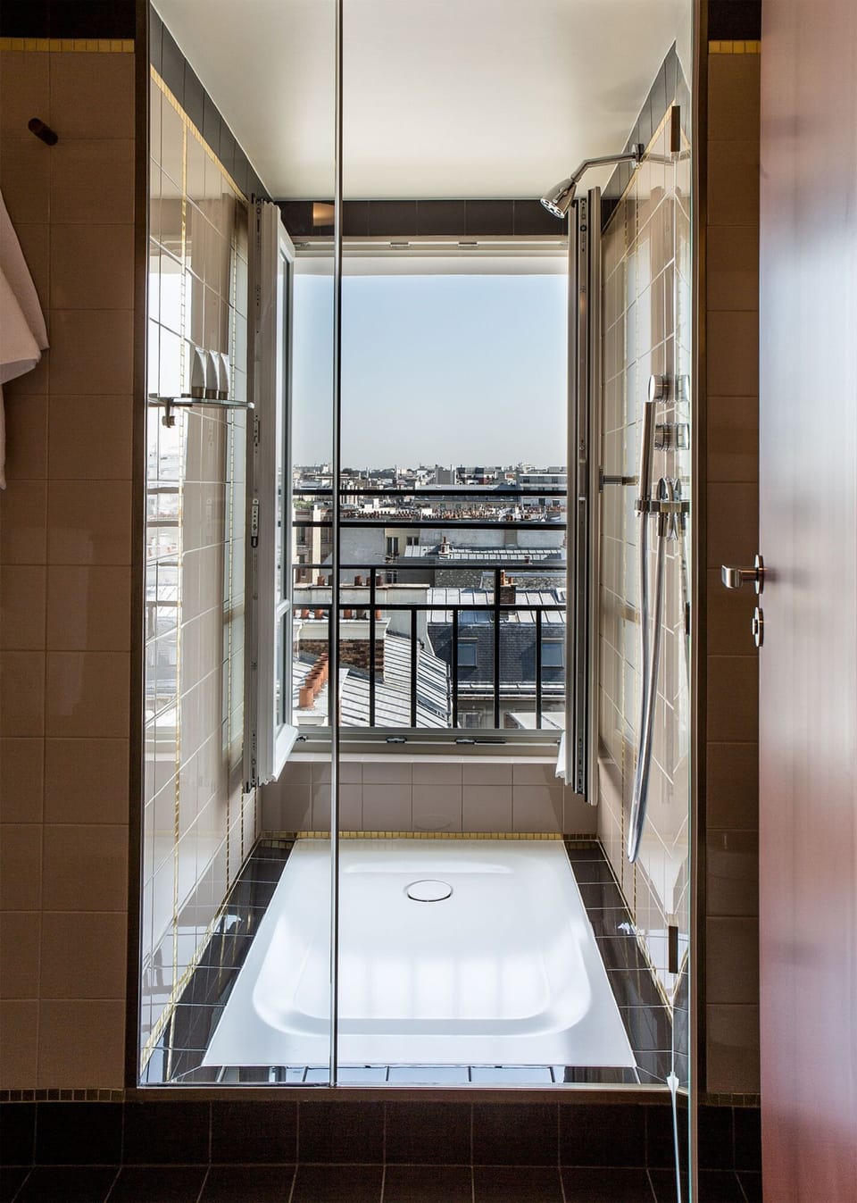 Parisian Suite (Accessible by stairs only from 07th to 08th floor) | Bathroom | Designer toiletries, hair dryer, bathrobes, slippers