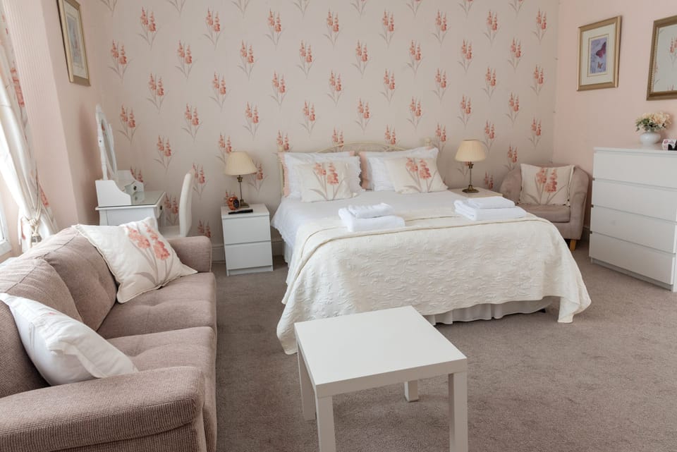Double Room (Large Suite) | Individually furnished, iron/ironing board, bed sheets