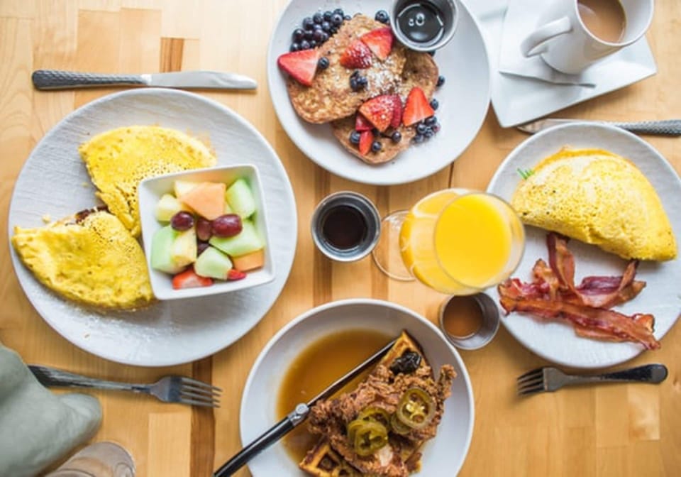 Free daily continental breakfast