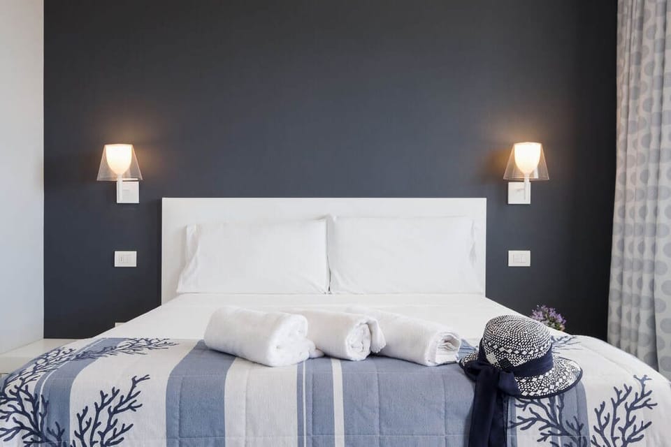 In-room safe, blackout drapes, soundproofing, cribs/infant beds
