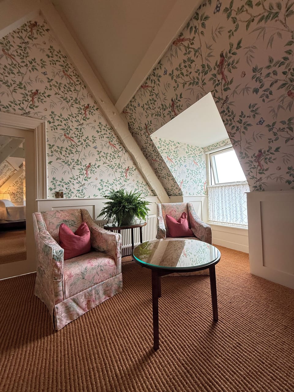 Junior Suite, Annex Building | WiFi (free), individually decorated, individually furnished, bed sheets