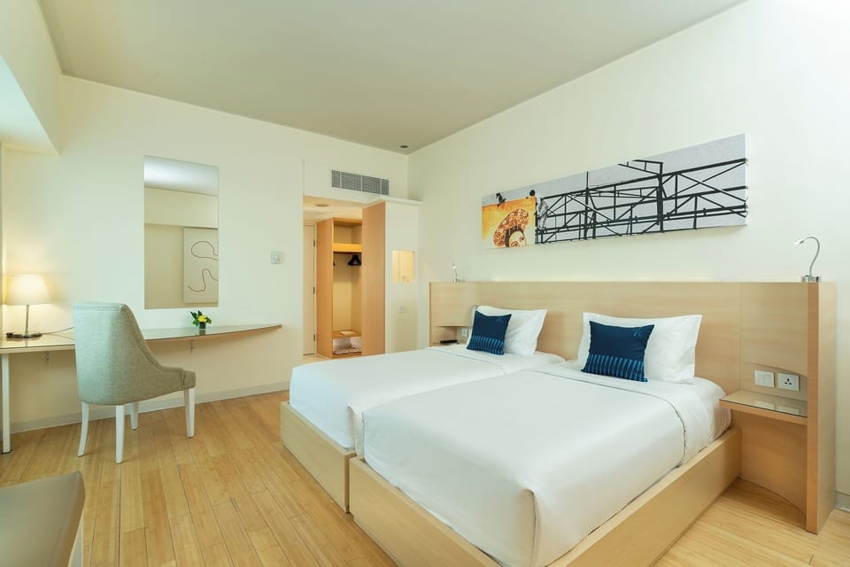 Minibar, in-room safe, desk, soundproofing