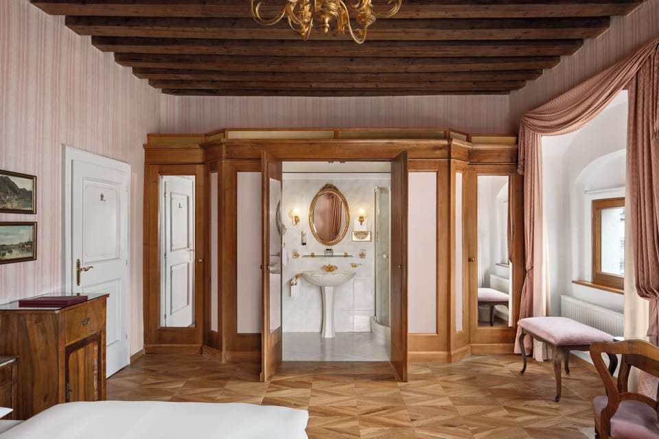 Junior Suite, City View (Country View) | Frette Italian sheets, premium bedding, minibar, in-room safe