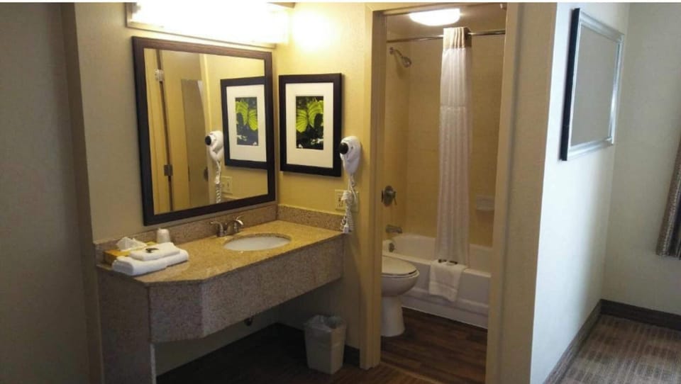 Desk, blackout drapes, iron/ironing board, free WiFi