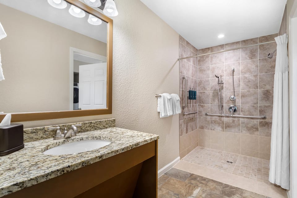 Hilton Vacation Club MountainLoft Gatlinburg Hotel in Gatlinburg