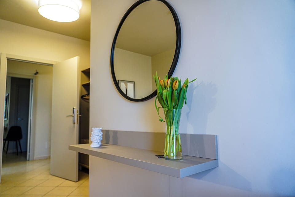Minibar, in-room safe, desk, free cribs/infant beds