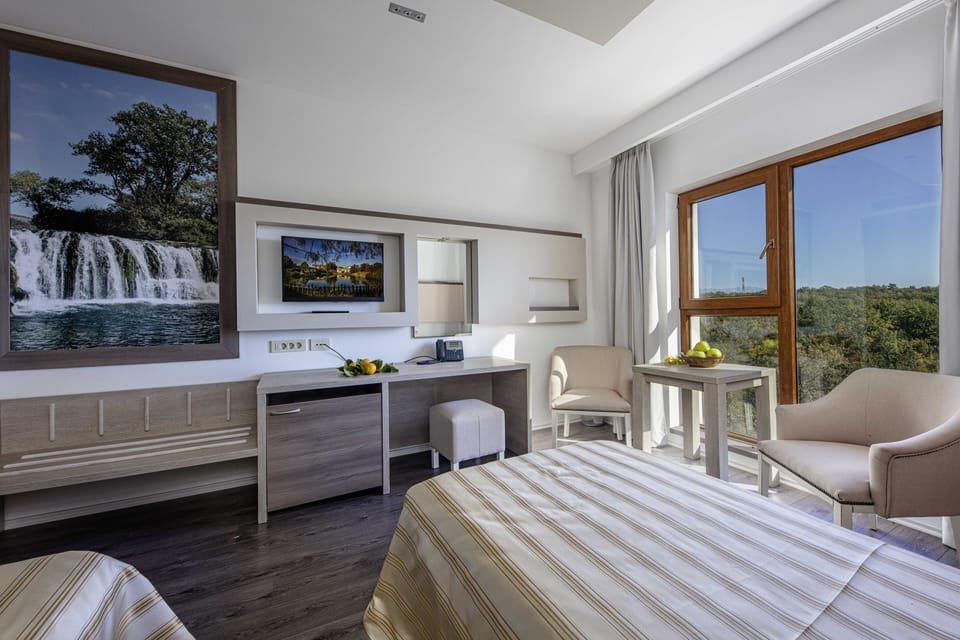 Standard Double or Twin Room, Annex Building | Memory foam beds, minibar, in-room safe, desk