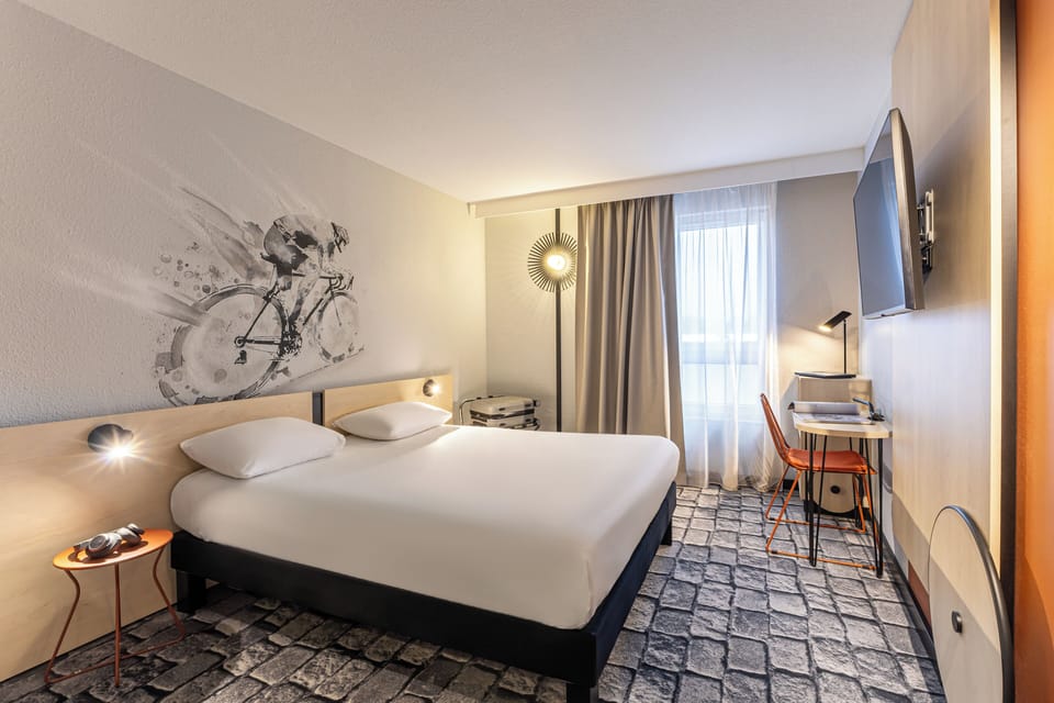 Standard Room, 1 Double Bed | Desk, laptop workspace, travel crib, free WiFi