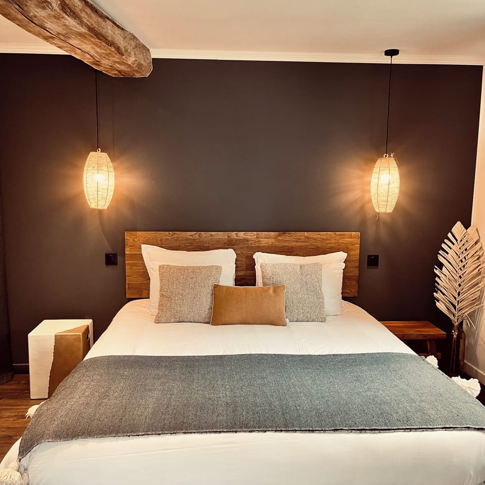 Junior Double Room | Premium bedding, individually decorated, individually furnished, desk