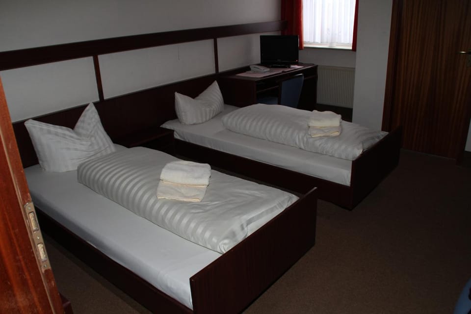 Desk, cribs/infant beds, rollaway beds, free WiFi