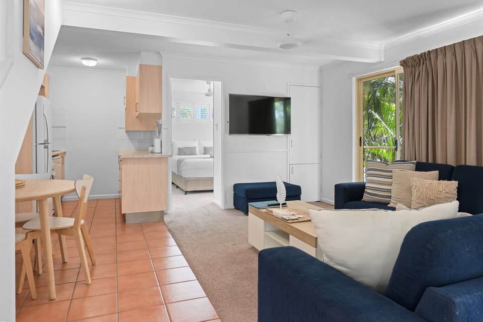 Family Apartment, 2 Bedrooms, 2 Bathrooms | Bed sheets